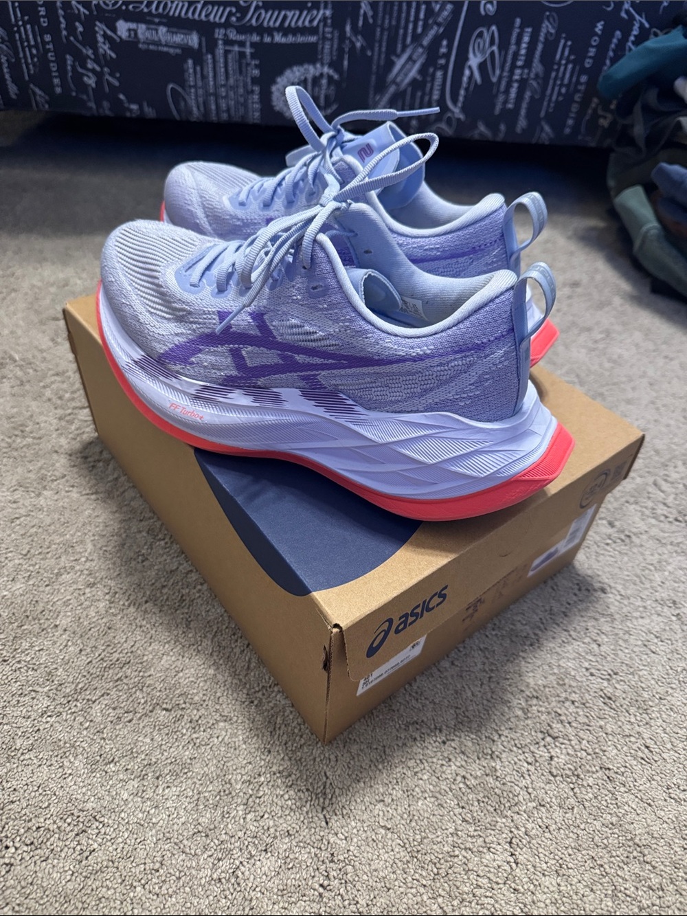 Like new !! ASICS Women's Superblast 2 size 7